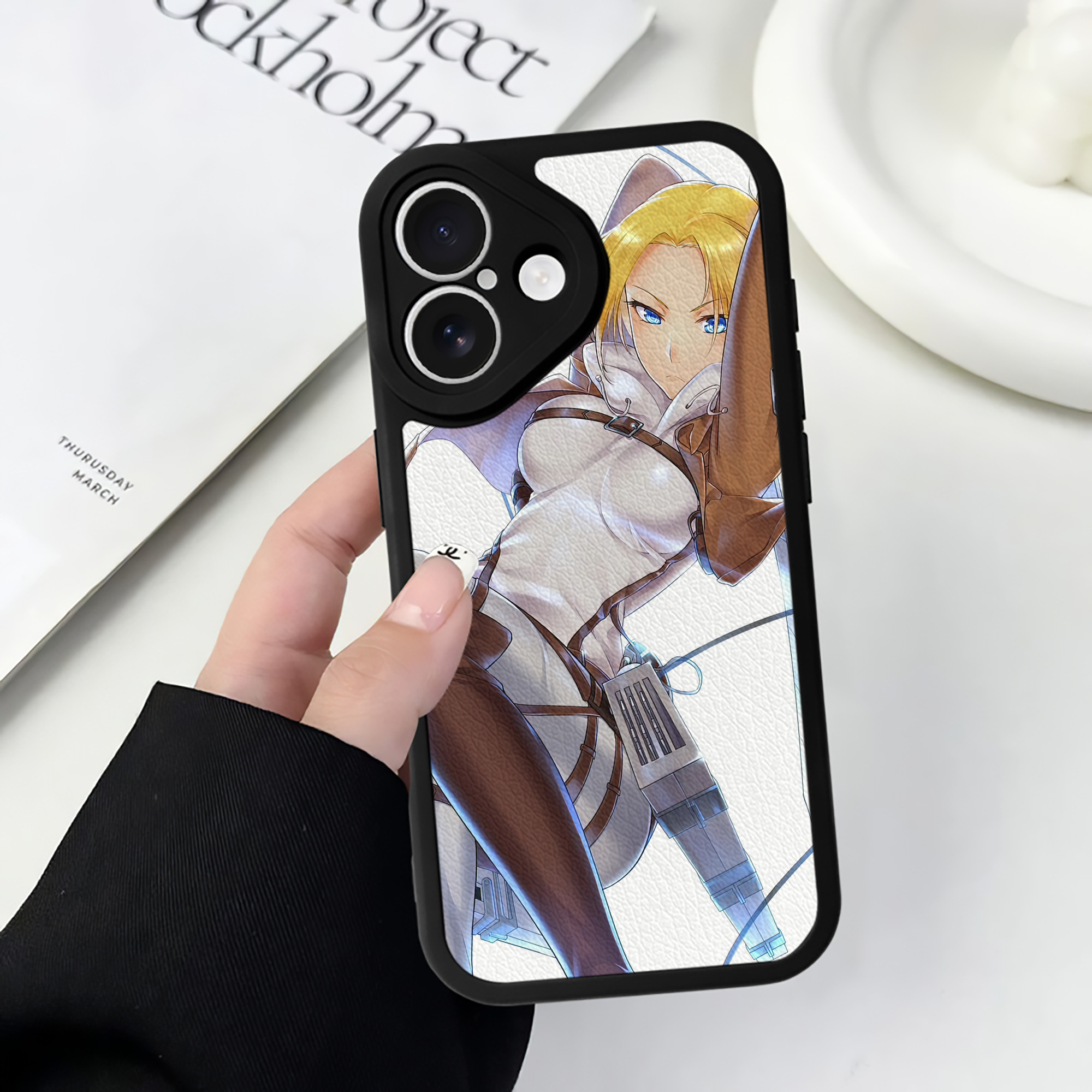 （画像用） 進撃の巨人 Attack on Titan 【iPhone 16シリーズ対応】シリコンスマホケース（レザー調） 材質：シリコン